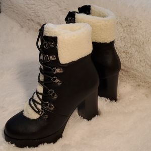 Women's Forever Boots - Size 5.5